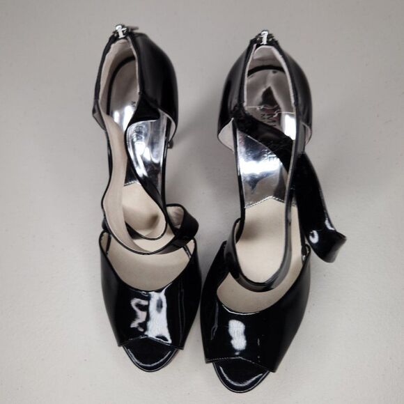 GORGEOUS MICHAEL KORS PATENT LEATHER Strappy HEELS Size 9.5 - Picture 8 of 9